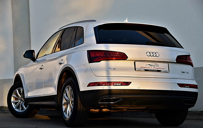 Audi Q5 cena 130799 przebieg: 64000, rok produkcji 2020 z Kórnik małe 781